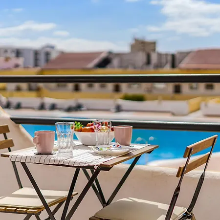 Marina Palace With Swimming Pool Адехе