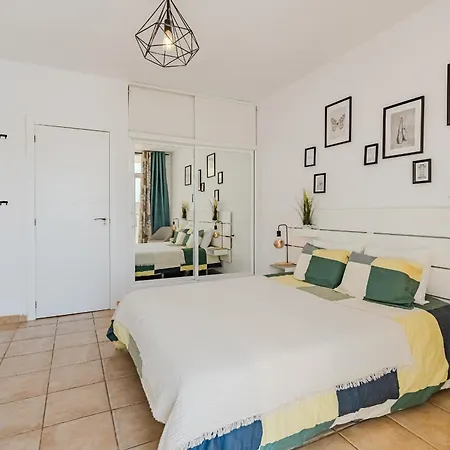 Apartment Marina Palace With Swimming Pool