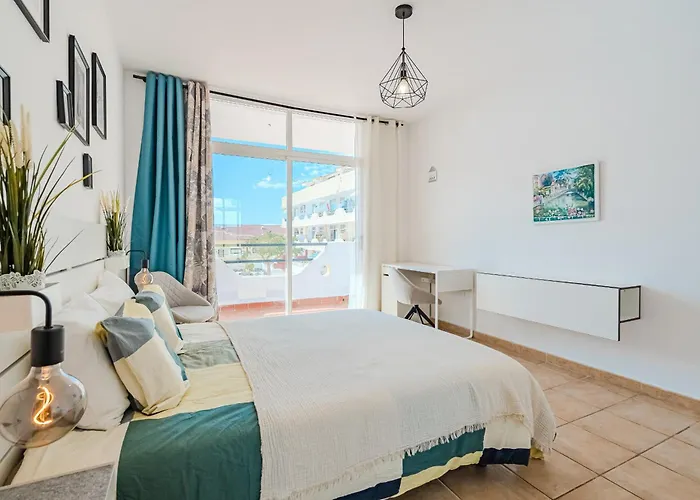 Marina Palace With Swimming Pool Costa Adeje (Tenerife)