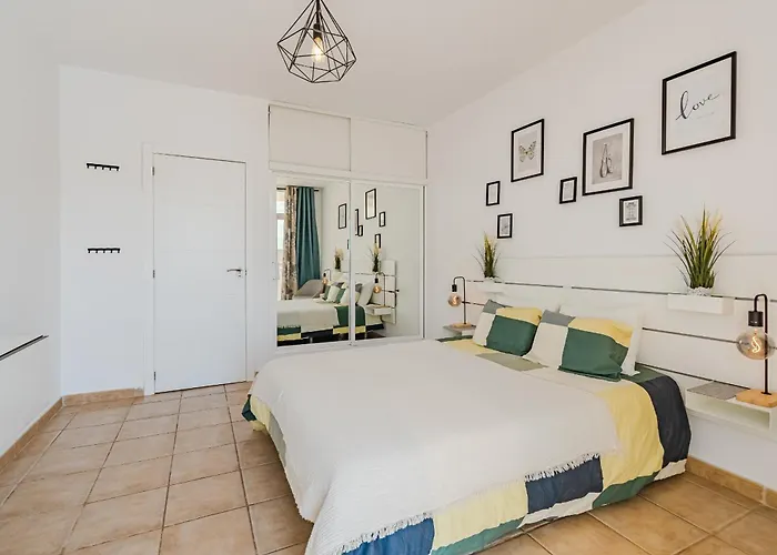 Apartment Marina Palace With Swimming Pool